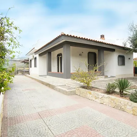 Villa Vincenzo Avola
